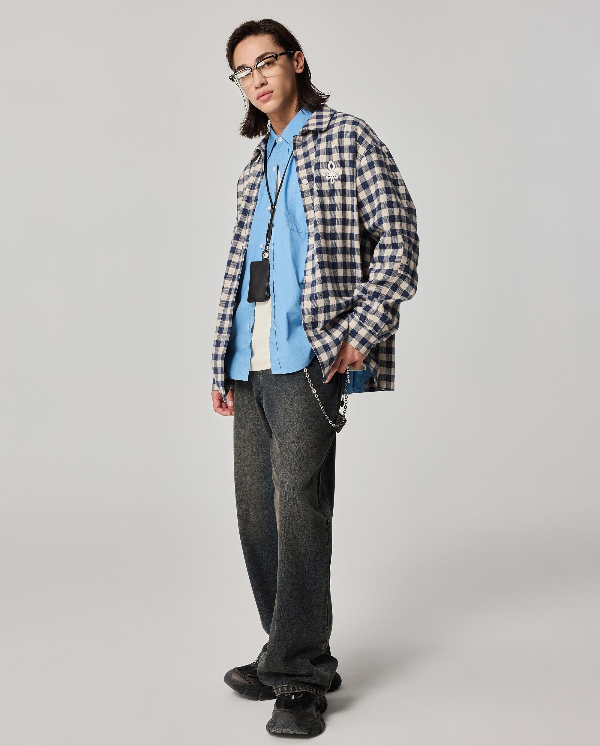 1011887-174 | MEN'S IRIS LOGO CHECKED LONG SLEEVES SHIRT | BU/WT - Image 3