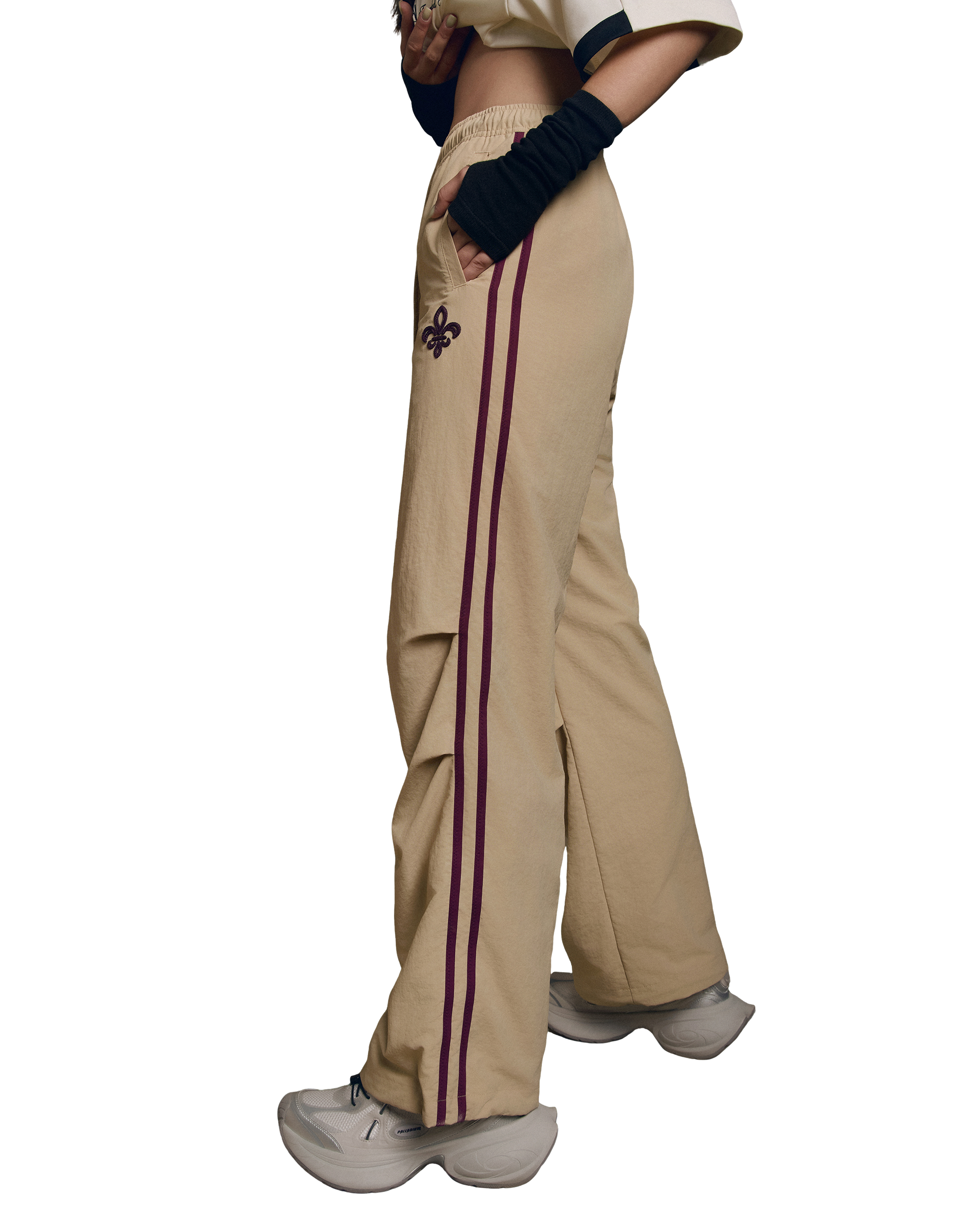 1911958-158 | WOMEN'S IRIS LOGO SIDE STRIPES PANTS | MILK TEA